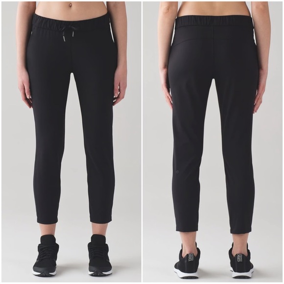 Lululemon On The Fly Pant Black Size 10 High Rise Athleisure Travel Work Jogger